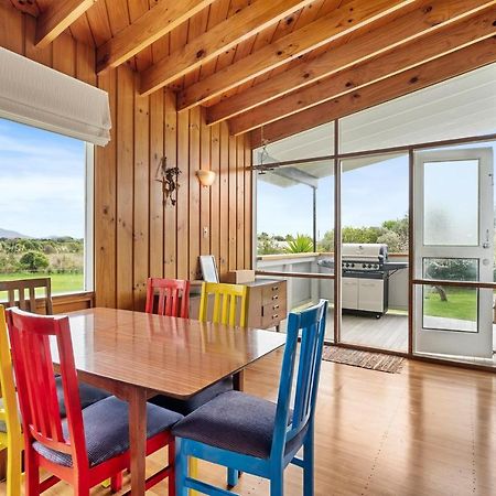 Queenie - Waikanae Beach Holiday Home Exterior photo